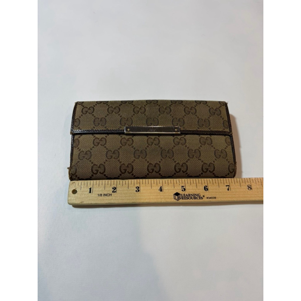 Gucci GG Canvas Wallet Brown Monogram Long Wallet Italy Auth
Flaw - Picture 2 of 12